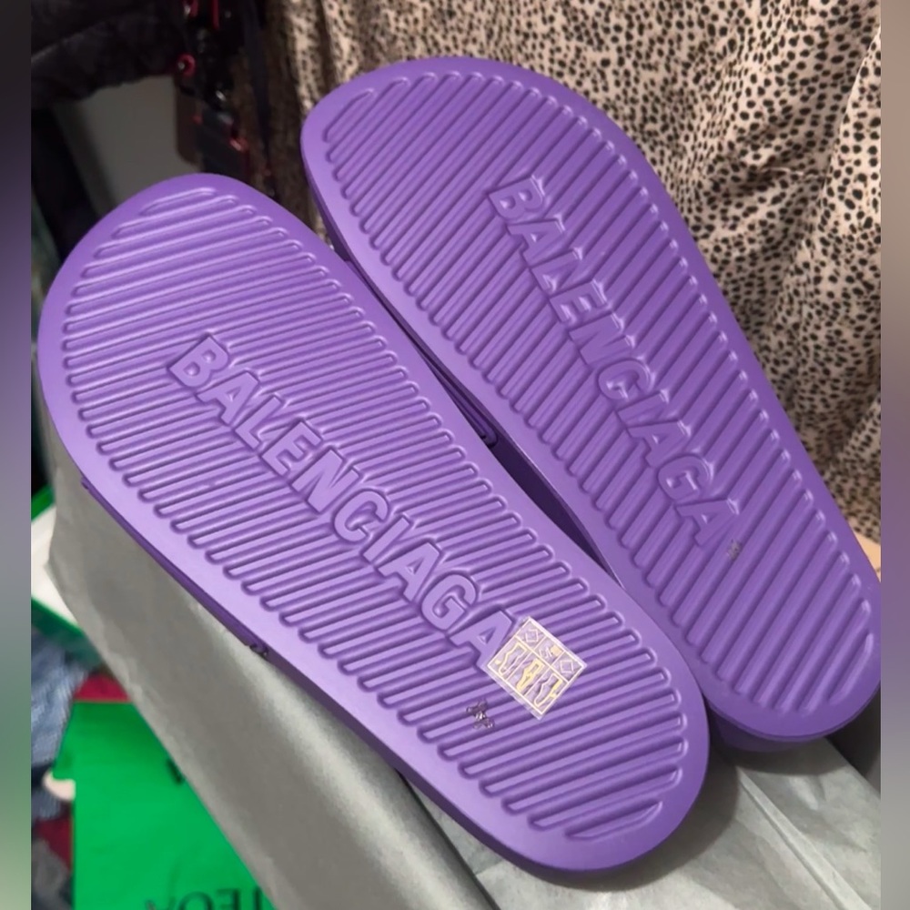BALENCIAGA PURPLE POOL SLIDES *AUTHENTIC* - Picture 3 of 5